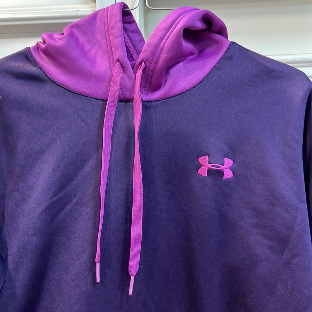 Women’s Under Armour 2 tone purple hoodie size small - Picture 2 of 4